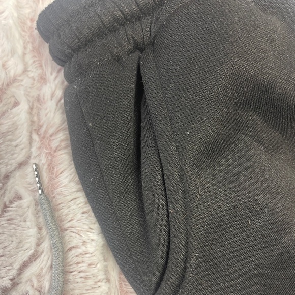 Sweatpants - Picture 4 of 5